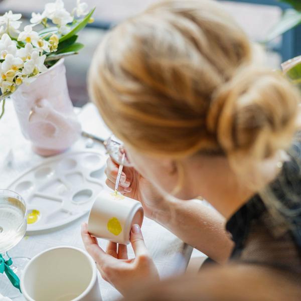 Kolibri Creatives | Verfpakket voor het schilderen van 12 bloempotten + orchideeën en succulenten | voor minimaal 4 personen | Ware kunstenaar  BotanicBridge